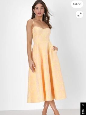 NWT Yellow Floral Jacquard Midi Dress - Sleeveless Elegant Fit